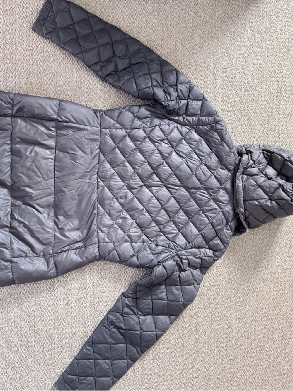 The North Face Women's Gray Quilted Hooded Puffer Coat - Picture 5 of 7